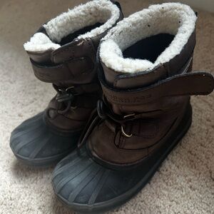 London fog boys winter boots size 10